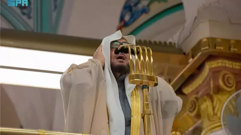 الدكتور عبدالله بن