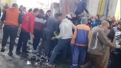 إصابة شاب وزوجته إثر انقلاب سيارته أعلي كوبري أكتوبر 