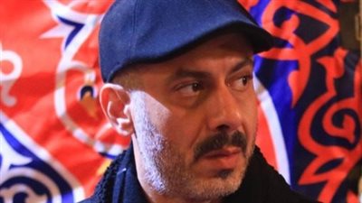صور جديدة من كواليس تصوير مسلسل «أب ولكن» بطولة محمد فراج