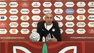 محمود مسلم يشيد بحسام حسن بعد الفوز على كوت ديفوار: دخل تاريخ الكبار