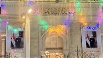 وصلت لكده.. عمرو أديب ينتقد وضع صورة «وزير الأوقاف» على مسجد السيدة زينب