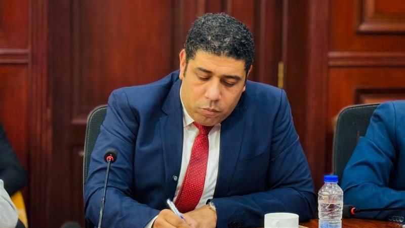 النائب عادل زيدان