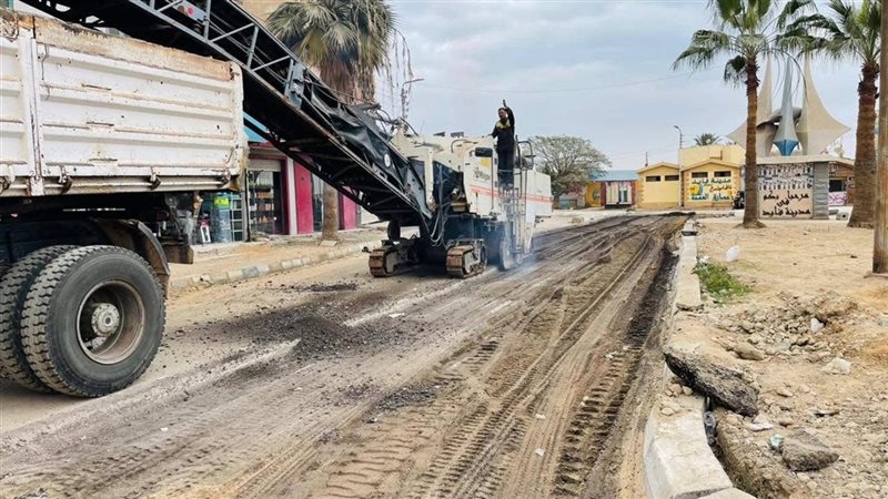 بدء أعمال كشط الأسفلت