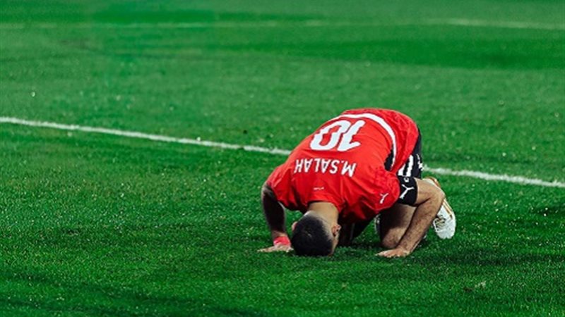 سجدة محمد صلاح بعد