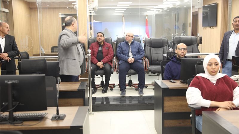 محافظ بنى سويف والسكرتير