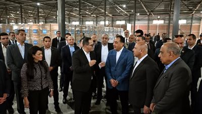 رئيس الوزراء يفتتح التوسعات الجديدة لمركز 