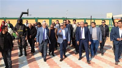محافظ الإسماعيلية يتابع ميدانيًّا أعمال إنشاء مدرسة رياض أطفال بأبو صوير