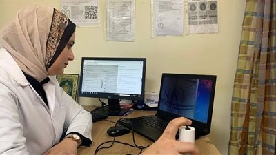 رئيس الرعاية الصحية يشيد بوحدة الصدفية والأمراض المناعية بمجمع الإسماعيلية