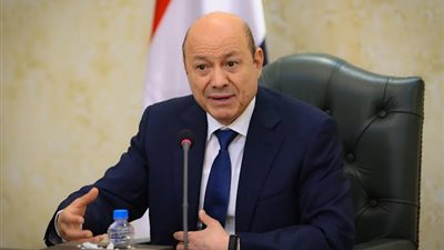 بعد تشكيلها رسميا..العليمي يكشف مهام اللجنة العسكرية العليا بقيادة التحالف