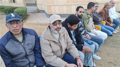 تجمع رياضيون وأعضاء الجمعية العمومية لنادي منتخب السويس للمطالبة بإنقاذه