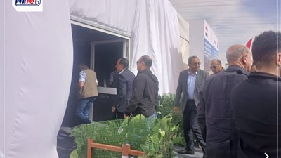 خاص أول صور من داخل زيارة رئيس الوزراء في قنا لافتتاح محطة الطاقة الشمسية
