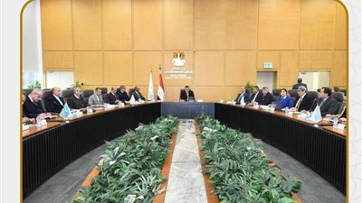 وزير الإسكان يتابع تنفيذ مشروعات «حياة كريمة» لتطوير الريف