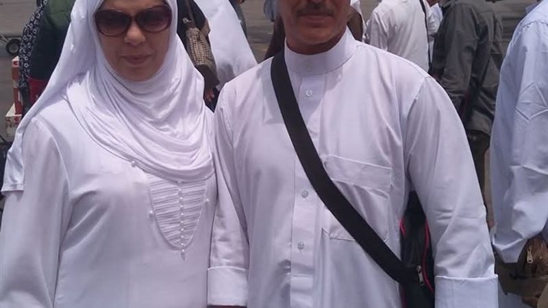 زوجة تلحق بزوجها