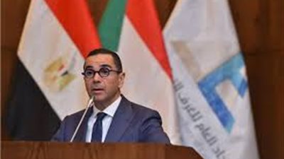 وزير الاستثمار يفرض ضوابط صارمة على صادرات البطاريات ويمنع الوساطة
