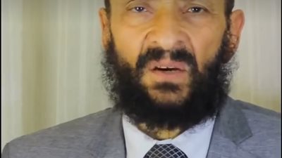 من الغربة للمرض.. أزمة طبيب مع أبنائه تنتهي بنزيف داخلي مرتين |فيديو