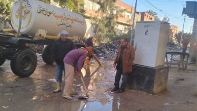 طوارئ في البحيرة بعد سقوط أمطار غزيرة بدمنهور | صور