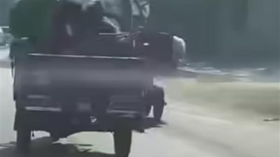 الأمن يفحص فيديو متداول عن سرقة حديد من كوبري بطرة