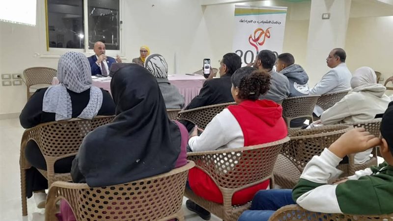 جانب من الندوة 