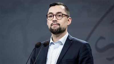 رئيس وزراء جرينلاند: سنتحالف مع مملكة الدنمارك لمواجهة تهديد ترامب