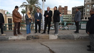 محافظ الغربية يتفقد كوبري المعرض بطنطا ويشدد على سلامة المواطنين