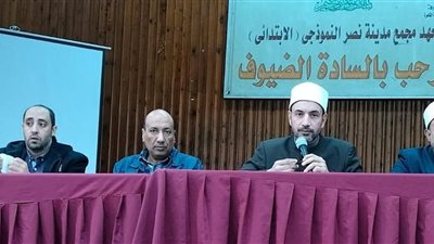 القاهرة الأزهرية تعقد اجتماعًا موسعًا برؤساء لجان الامتحانات ومساعديهم