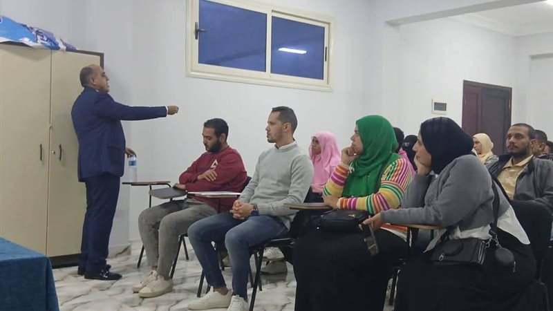 جانب من الندوة 