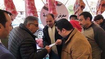 محافظ الدقهلية يتفقد المعرض الدائم للسلع الغذائية بحي شرق المنصورة
