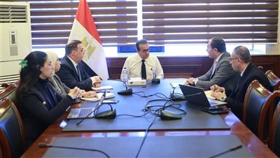  وزير الصحة يتابع مستجدات الميكنة والتحول الرقمي بمستشفيات المؤسسة العلاجية