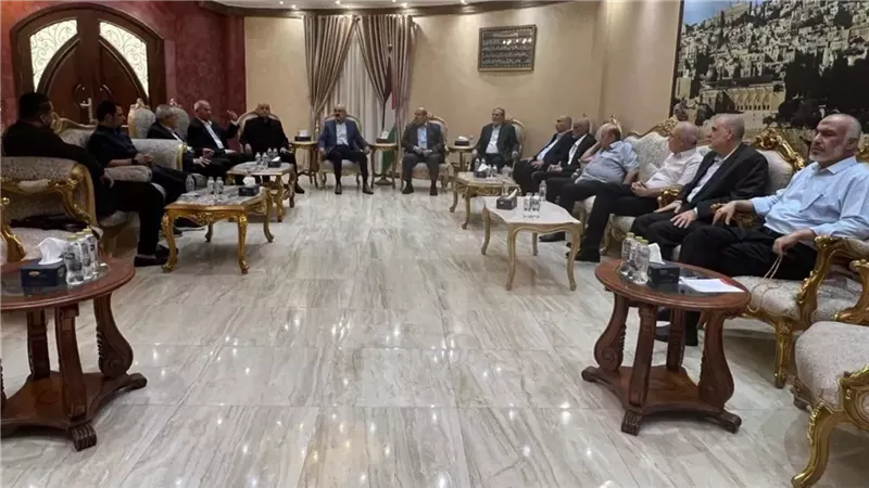 بدء اجتماعات الفصائل