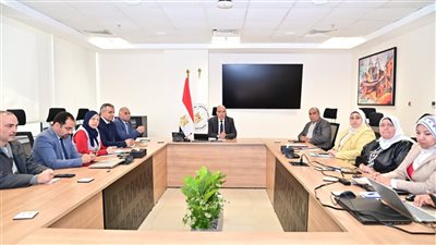 سويلم يتابع رصد الحشائش المائية باستخدام صور الأقمار الصناعية والمنصات الرقمية