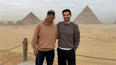 النجم العالمي ويل سميث يزور الأهرامات خلال وجوده في مصر لتصوير إعلان 