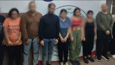 رجلان و6 ستات.. ضبط نادى صحى فى العلن و أعمال منافية للآداب بالخفاء بالنزهة