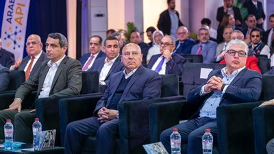 اقتصادية قناة السويس تضع حجر أساس مصنع عربية للخامات الصيدلية باستثمارات كبيرة