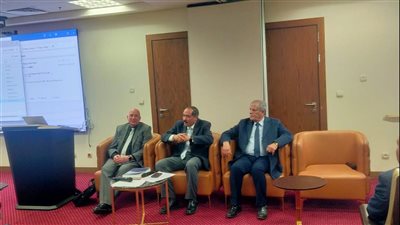 التعليم العالي: اجتماع لجنة تقييم المعاهد العليا الخاصة بقطاع الدراسات التجاري