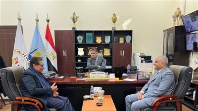 بمبادرات خدمية.. النائب طاهر الخولي يواصل دعم أهالي مصر القديمة والمنيل