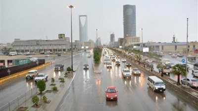 أمطار متفرقة ورياح مثيرة للأتربة.. تعرف على حالة الطقس اليوم في السعودية