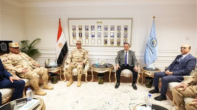 محافظ أسيوط يستقبل قائد قوات الدفاع الشعبي لمتابعة تنفيذ تدريب مواجهة الأزمات 