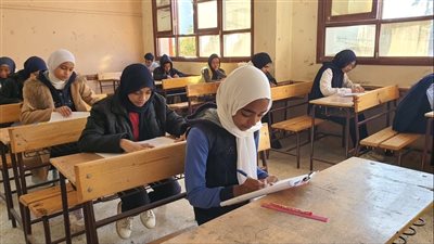 تأخير الورق ساعة إلا ربع يتسبب في أزمة بامتحانات الشهادة الإعدادية في المرج