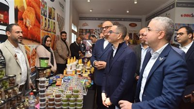 قرار هام من وزير الاستثمار: زيادة عدد موظفي مكاتب خدمات المستثمرين بالمحافظات