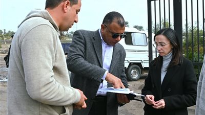 محافظة البحيرة تتفقد المحطة الوسيطة بكفر الدوار وتتابع آليات جمع ونقل المخلفات