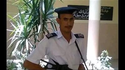 سائق بلا رخص.. التحقيق في استشهاد أمين شرطة بعد دفعه من كابينة تريلا