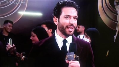 حسن الرداد من مهرجان «Joy Awards»: إيمي مقدرتش تحضر بسبب الولاد