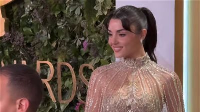 خالد أرغنتش وهاندا ارتشيل وهازال كايا وإلهام شاهين على كاربت «Joy Awards»