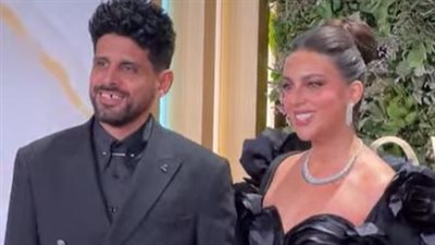 بعد شائعات انفصالهما .. حمدي الميرغني وإسراء عبدالفتاح على كاربت «Joy Awards» 
