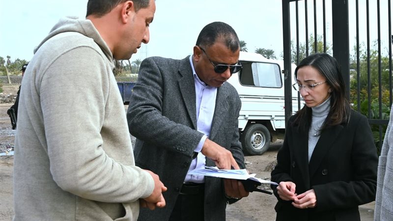 محافظ البحيرة تتفقد