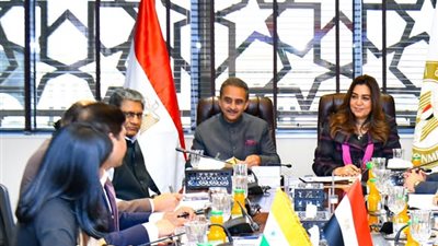وزيرة البيئة تلتقي نظيرها الهندي لبحث تعزيز التعاون البيئي بين البلدين