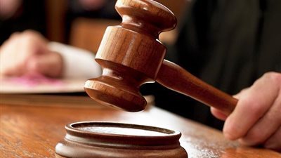رشاوى وتقنين وهمي.. محاكمة مسؤولين استولوا على 24 مليون جنيه بمنطقة شق الثعبان