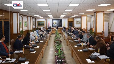 استعدادا للتأمين الصحي الشامل.. جامعة المنيا تبحث تطوير مستشفياتها الجامعية
