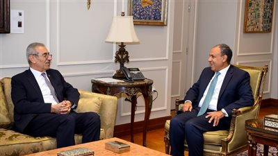 تنسيق مصري فلسطيني لإعادة إعمار غزة.. اجتماع تاريخي يناقش المرحلة المقبلة
