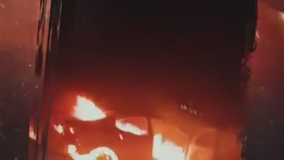 إصابة شخص في احتراق سيارة بطريق جنيفة بالسويس على محور 30 يونيو